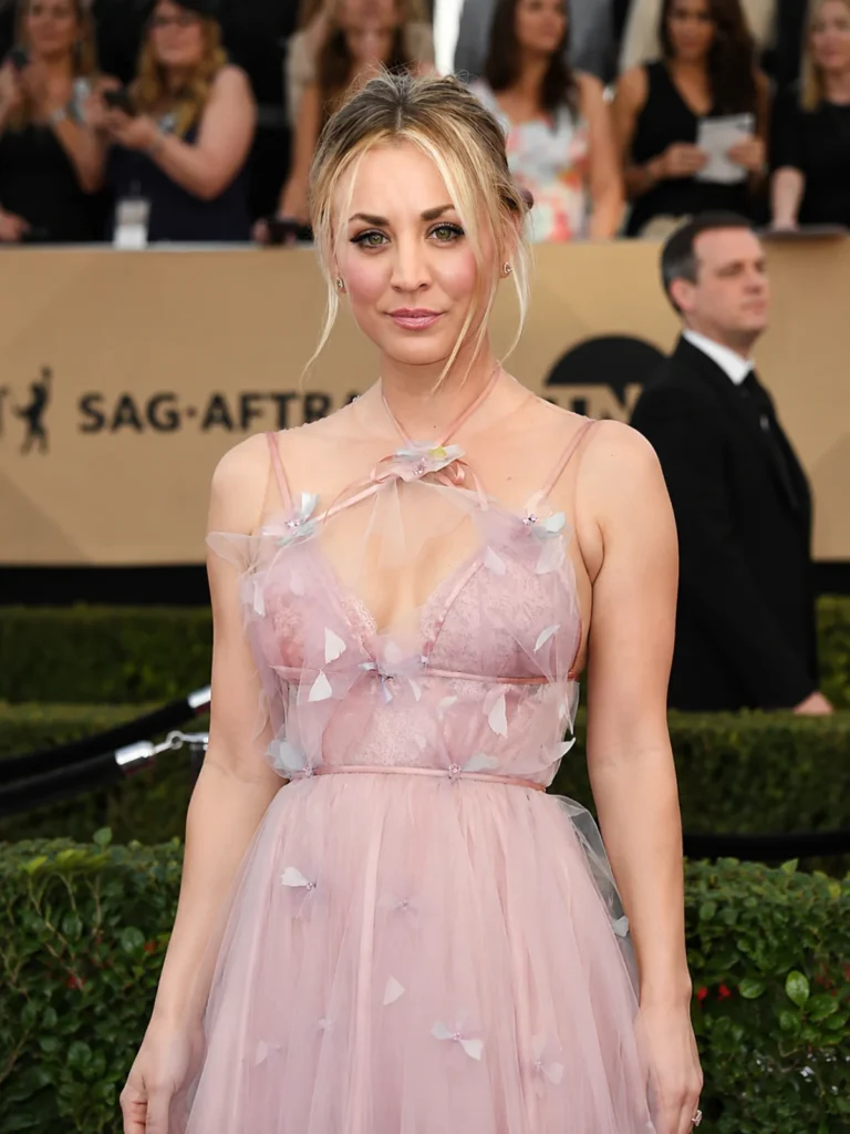Kaley Cuoco Body Measurements